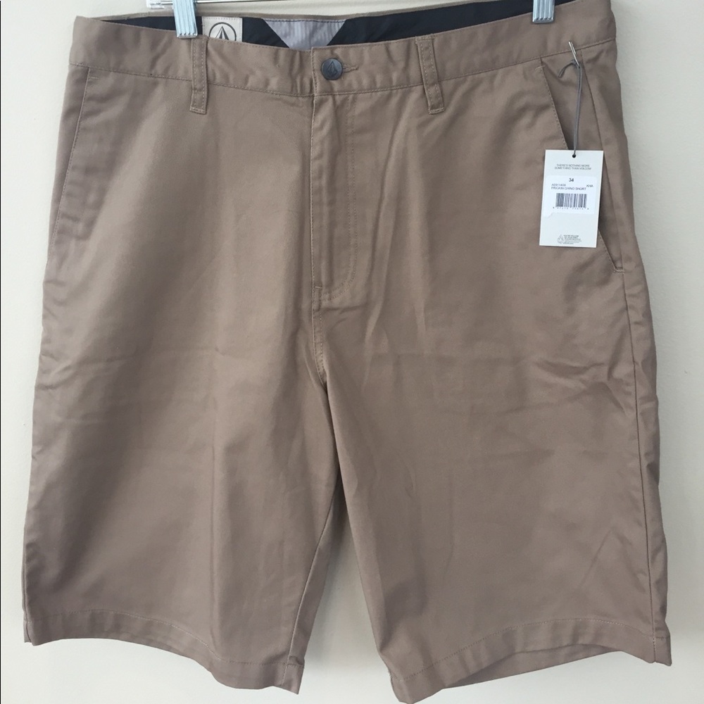 NWT Volcom Men’s Frickin Chino Shorts